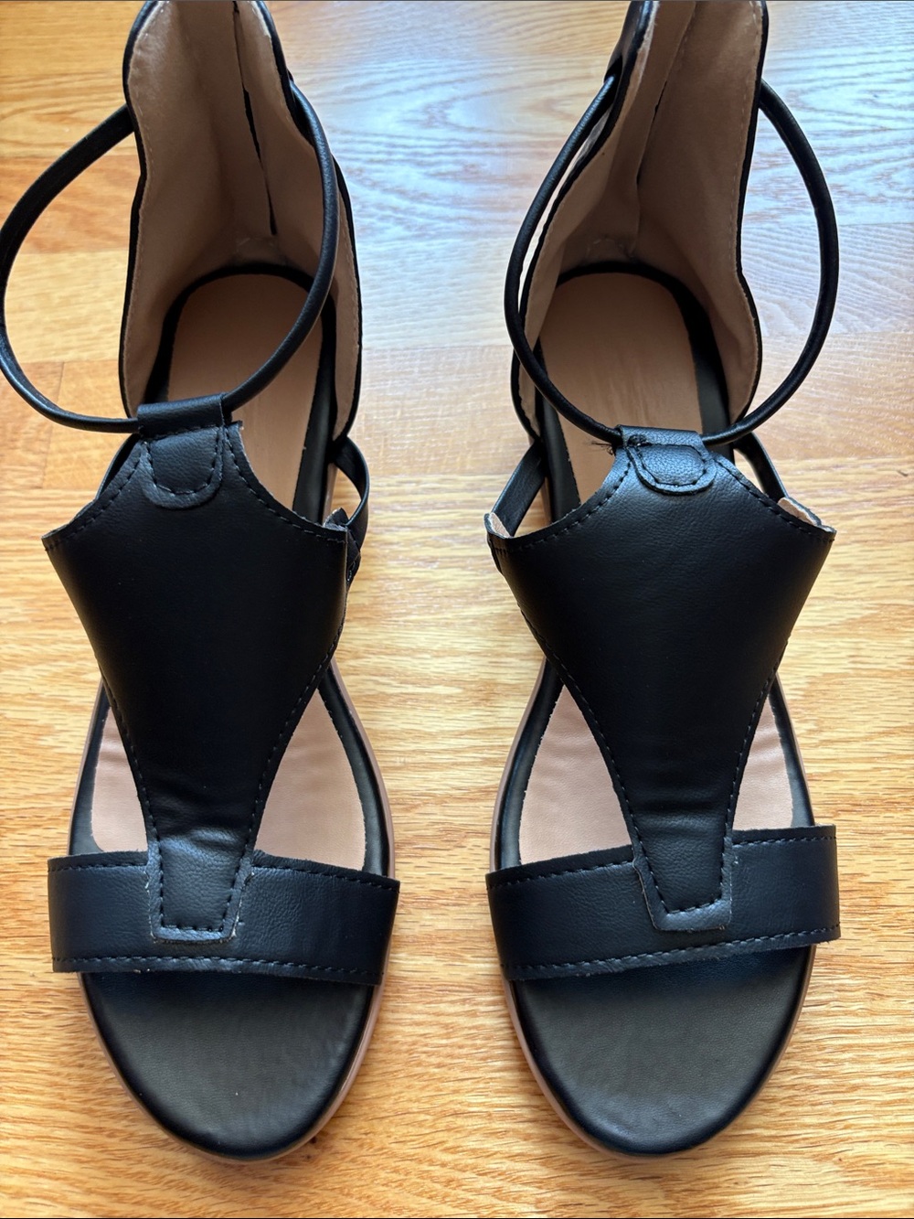 Mayberry Black Women's T-Strap Ankle-Wrap Sandals